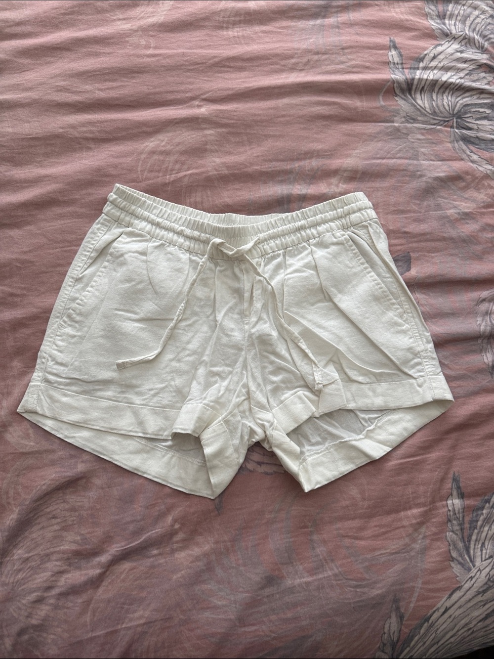 Women’s White Linen Drawstring Shorts